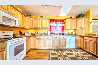 9668 E Lakeshore Drive, Huntsville, OH 43324 - Photo 15