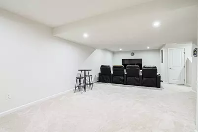 320 Chevington Chase, Tipp City, OH 45371 - Photo 33