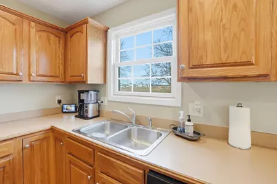 2813 Amberwood Drive, Troy, OH 45373 - Photo 13