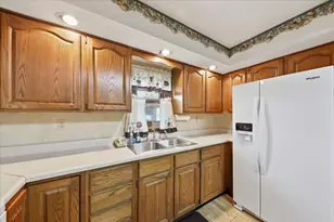 306 N Bechtle Ave, Springfield, OH 45504 - Photo 15