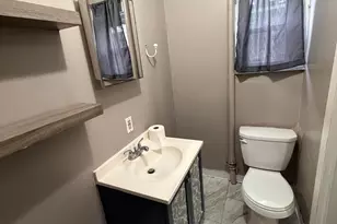 404 N Troy St, Bellefontaine, OH 43311 - Photo 9