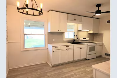 1124 Erie Avenue, Bellefontaine, OH 43311 - Photo 3