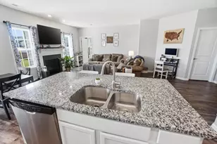 1215 Driftwood Dr, Fairborn, OH 45324 - Photo 25