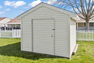 413 Deerwood Dr, Piqua, OH 45356 - Photo 13