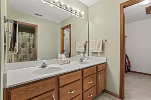 413 Deerwood Dr, Piqua, OH 45356 - Photo 41