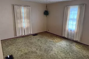 1979 Kenton St, Springfield, OH 45505 - Photo 9