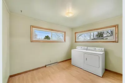 114 Cherry Lane, Wapakoneta, OH 45895 - Photo 13