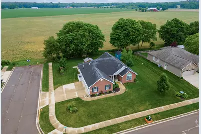 725 Loxley Lane, Troy, OH 45373 - Photo 9