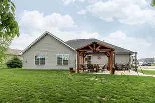 725 Loxley Ln, Troy, OH 45373 - Photo 15