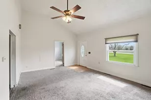 1166 W Sparrow Rd, Springfield, OH 45502 - Photo 11