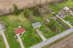 1166 W Sparrow Rd, Springfield, OH 45502 - Photo 5