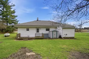 1166 W Sparrow Rd, Springfield, OH 45502 - Photo 33