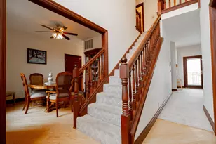 2442 Greystone Ln, Springfield, OH 45503 - Photo 5