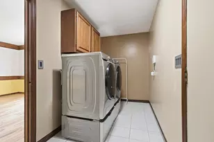 438 Merrick Dr, Beavercreek, OH 45434 - Photo 23