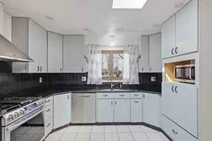 438 Merrick Dr, Beavercreek, OH 45434 - Photo 15