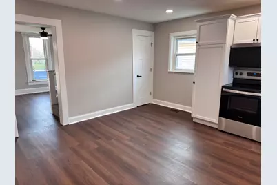 206 E Benton Street, Wapakoneta, OH 45895 - Photo 3