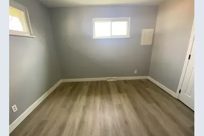 4814 Woodland Hills Boulevard, Dayton, OH 45414 - Photo 9