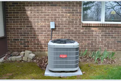 3052 E Brixton Drive, Springfield, OH 45503 - Photo 33