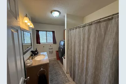 309 Wren Avenue, Bellefontaine, OH 43311 - Photo 11