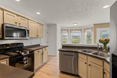 1371 Edinburgh Drive, Troy, OH 45373 - Photo 27