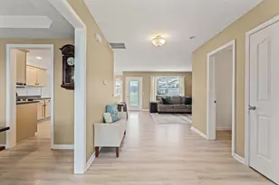 1371 Edinburgh Dr, Troy, OH 45373 - Photo 9