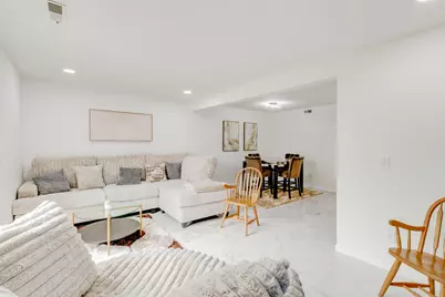 6425 Harbinger Lane, Dayton, OH 45449 - Photo 7