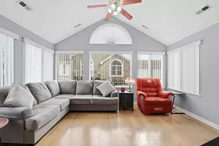 4662 Cobblestone Dr, Tipp City, OH 45371 - Photo 11