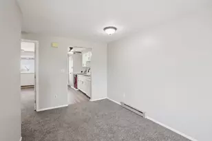 1052 Cheyenne Ave, Springfield, OH 45503 - Photo 7