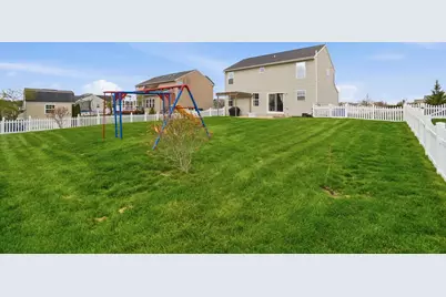 1204 Senna Street, Tipp City, OH 45371 - Photo 51