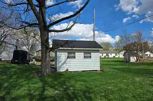 151 Pleasant St, De Graff, OH 43318 - Photo 5