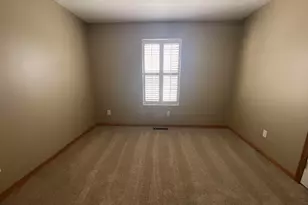 408 Deerwood Dr, Piqua, OH 45356 - Photo 15