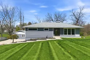 2930 E Leffel Ln, Springfield, OH 45505 - Photo 1