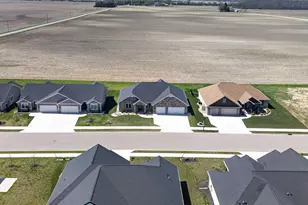 945 Rosenthal Dr, Tipp City, OH 45371 - Photo 35