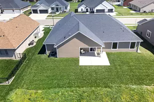 945 Rosenthal Dr, Tipp City, OH 45371 - Photo 37