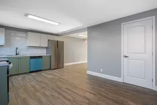 2416 Rona Village Blvd, Fairborn, OH 45324 - Photo 9