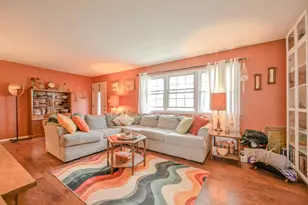 303 Villa Dr, New Carlisle, OH 45344 - Photo 5