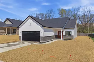 1758 Northpoint Ln, Springfield, OH 45503 - Photo 1