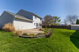 1181 Winchester Dr, Troy, OH 45373 - Photo 11