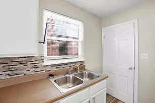 1525 Patterson Rd, Dayton, OH 45420 - Photo 7