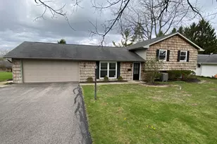 209 Shady Ln Dr, Bellefontaine, OH 43311 - Photo 1