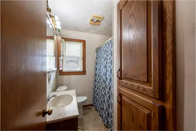 641 N Detroit Street, Bellefontaine, OH 43311 - Photo 9