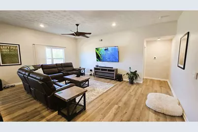 1702 Chevington Chase, Troy, OH 45373 - Photo 5