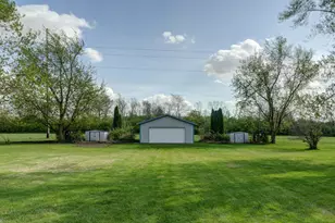 5847 Wood Ave, Greenville, OH 45331 - Photo 9