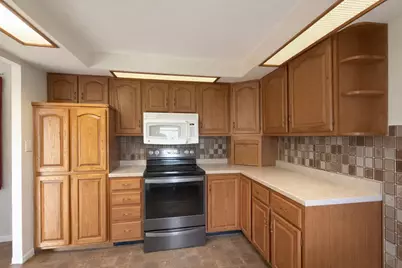 448 Ontario Avenue, Bellefontaine, OH 43311 - Photo 7