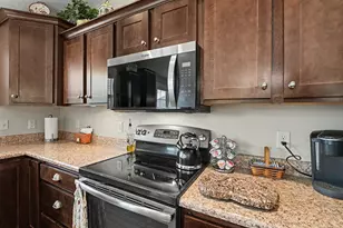 622 Willow Point Ct, Troy, OH 45373 - Photo 17