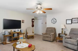 422 Sherwood Park Dr, Springfield, OH 45505 - Photo 19