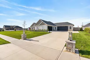 200 Camdyn Trl, Anna, OH 45302 - Photo 3
