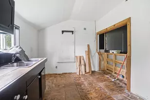 517 Broadway St, Springfield, OH 45504 - Photo 11