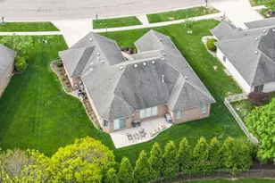 9842 Scotch Pine Dr, Springboro, OH 45066 - Photo 3