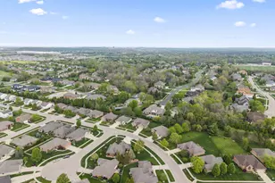 9842 Scotch Pine Dr, Springboro, OH 45066 - Photo 5